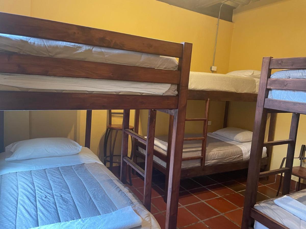 Hostal Casa Astromelia 波哥大 外观 照片