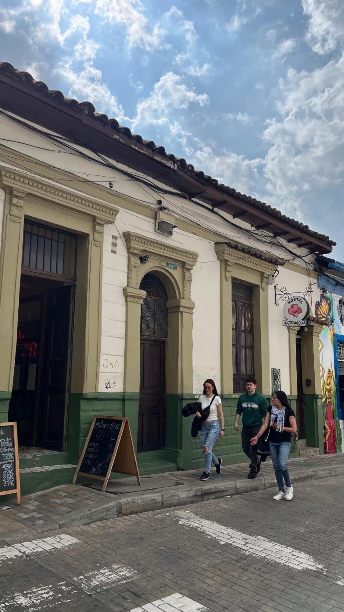 Hostal Casa Astromelia 波哥大 外观 照片