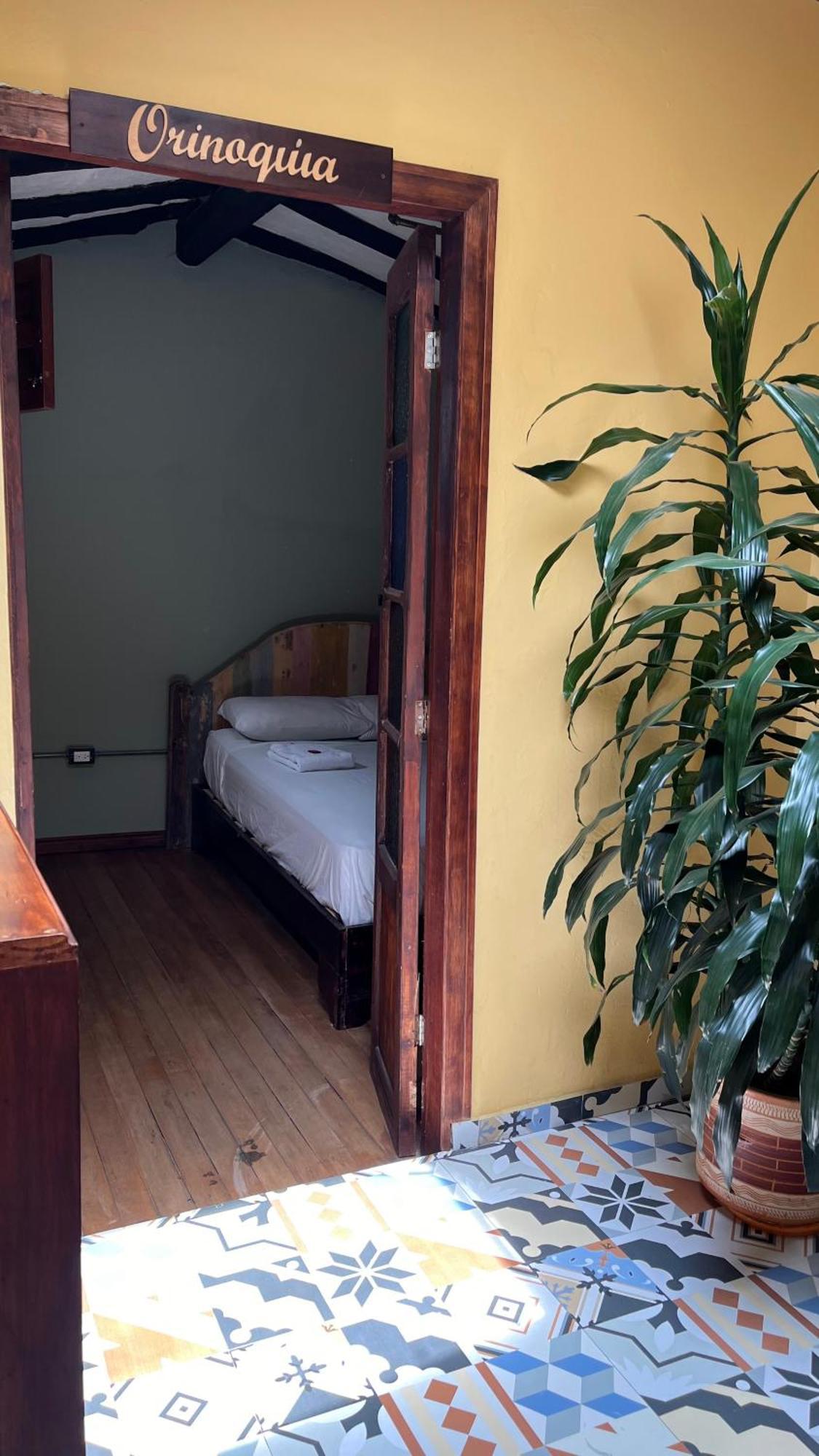 Hostal Casa Astromelia 波哥大 外观 照片