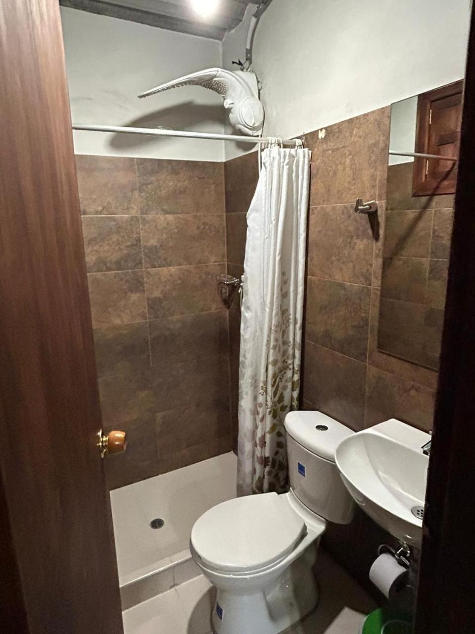 Hostal Casa Astromelia 波哥大 外观 照片