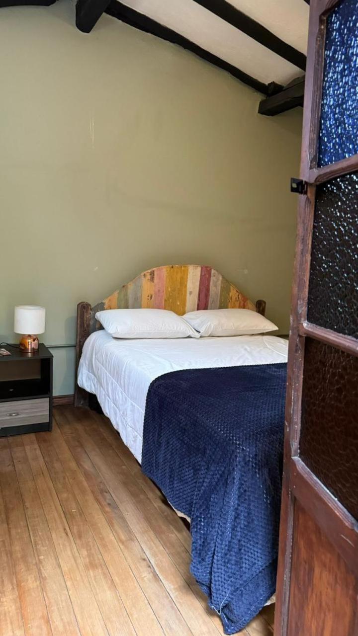 Hostal Casa Astromelia 波哥大 外观 照片